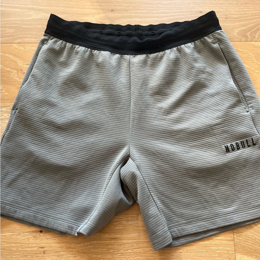 NoBull Men’s Textured Knit Short 7” Dark Gary Medium